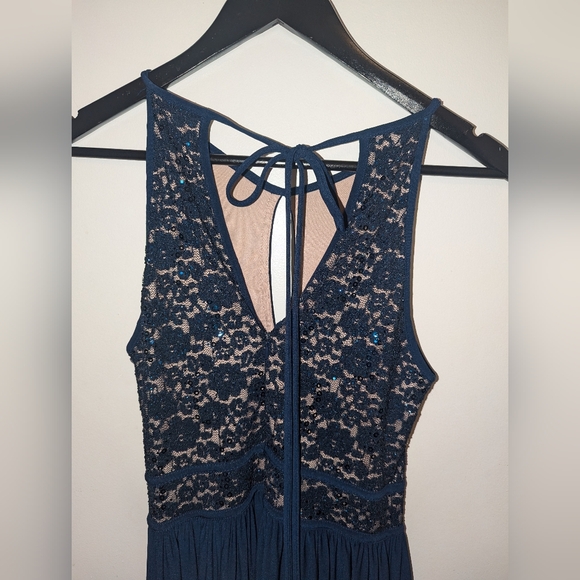 Elegant Navy Blue Lace Formal Dress - Picture 3 of 4